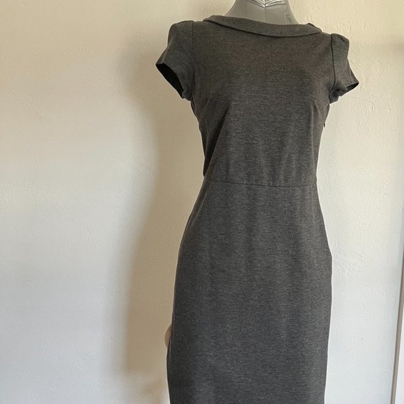 BODEN Pretty Short-Sleeve Dress. Grey. Size 4 - Picture 2 of 10